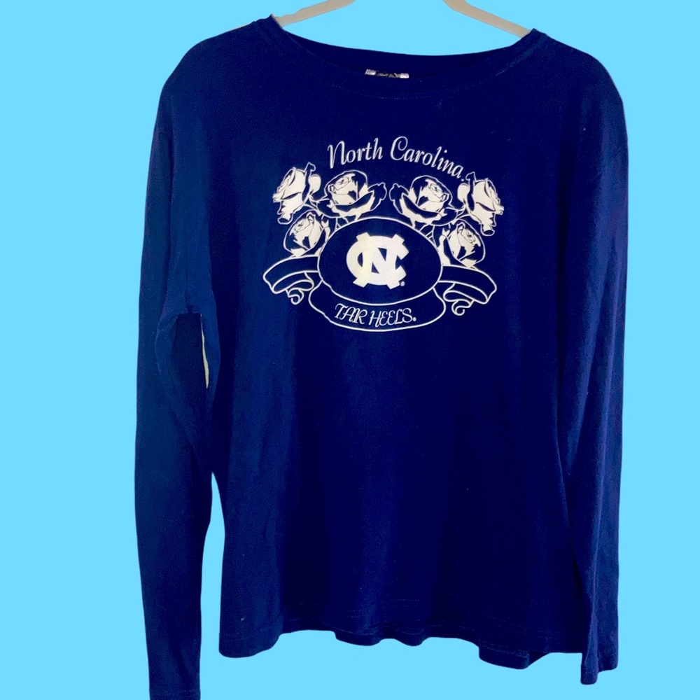 Women’s long sleeve Tar Heels tee